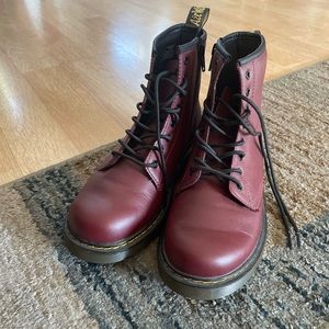 1460 SOFTY T LEATHER LACE UP BOOTS Woman’s 5